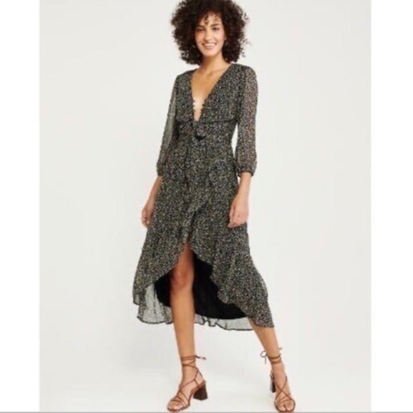 Abercrombie & Fitch Dresses & Skirts - Abercrombie & Fitch Floral Long Sleeve Tie Front Midi Dress